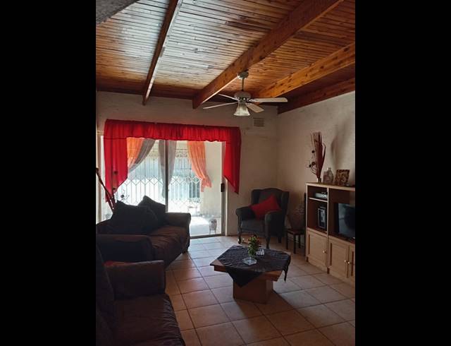 2 BEDROOM SECTIONAL TITLE FOR SALE IN DECLERCQVILLE
